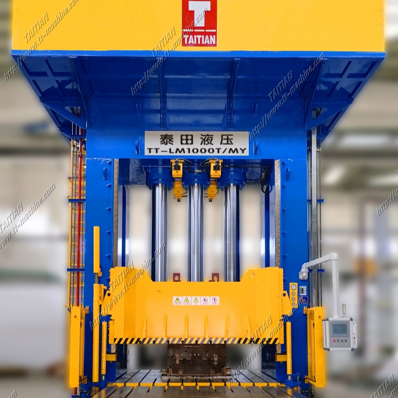 1000 TONS Composites Presse hydraulique pour un nouveau boîtier de batterie de véhicules énergétiques