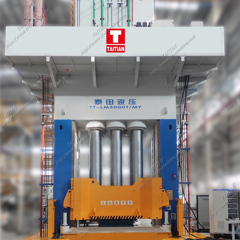 Quelle presse hydraulique convient le mieux à votre ligne de production ?